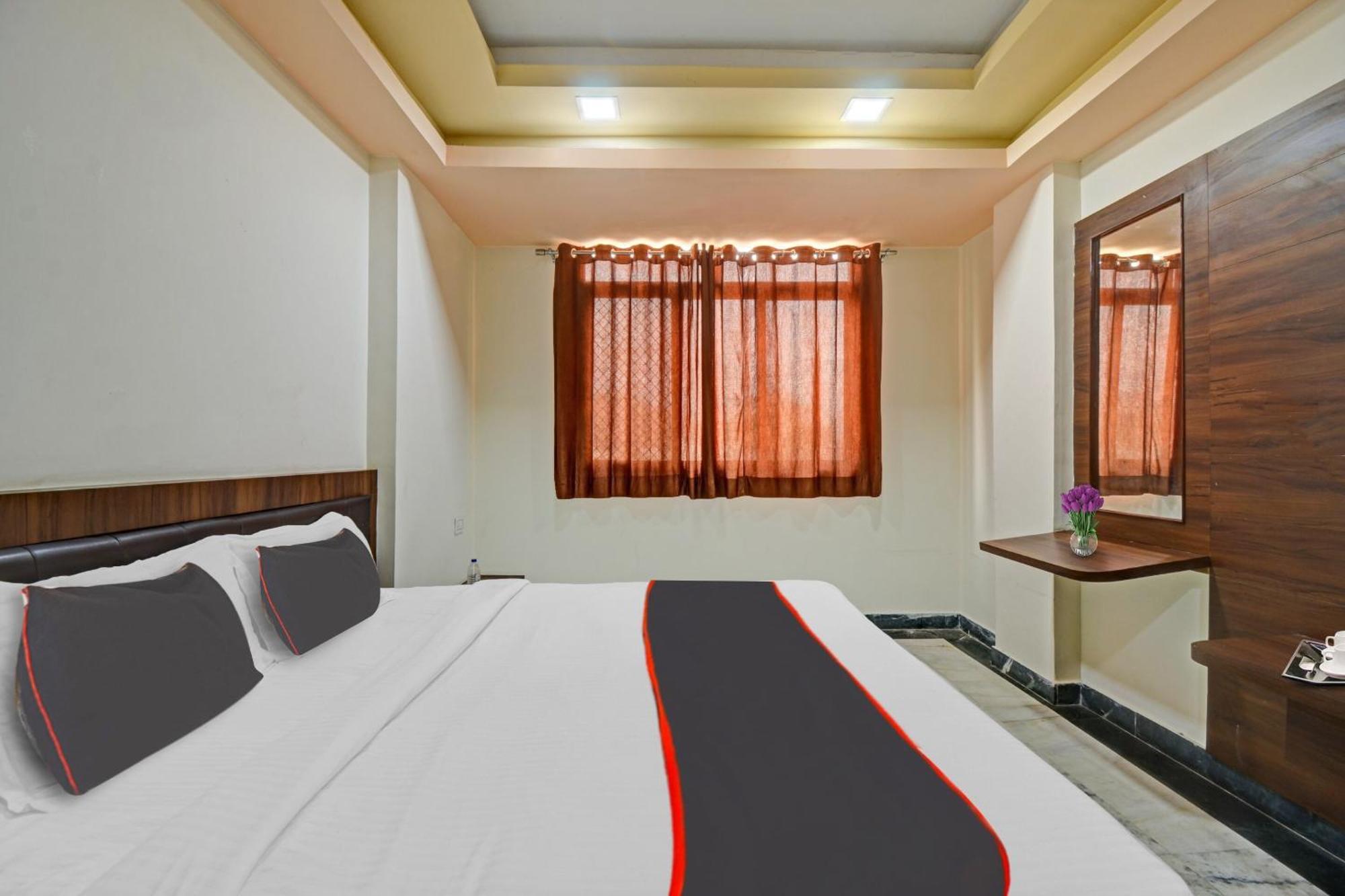 Collection O The Sunrise Hotel Udaipur Exterior foto
