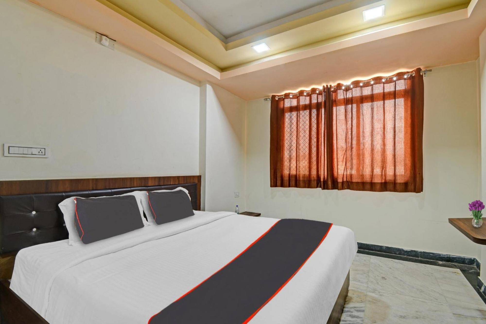 Collection O The Sunrise Hotel Udaipur Exterior foto